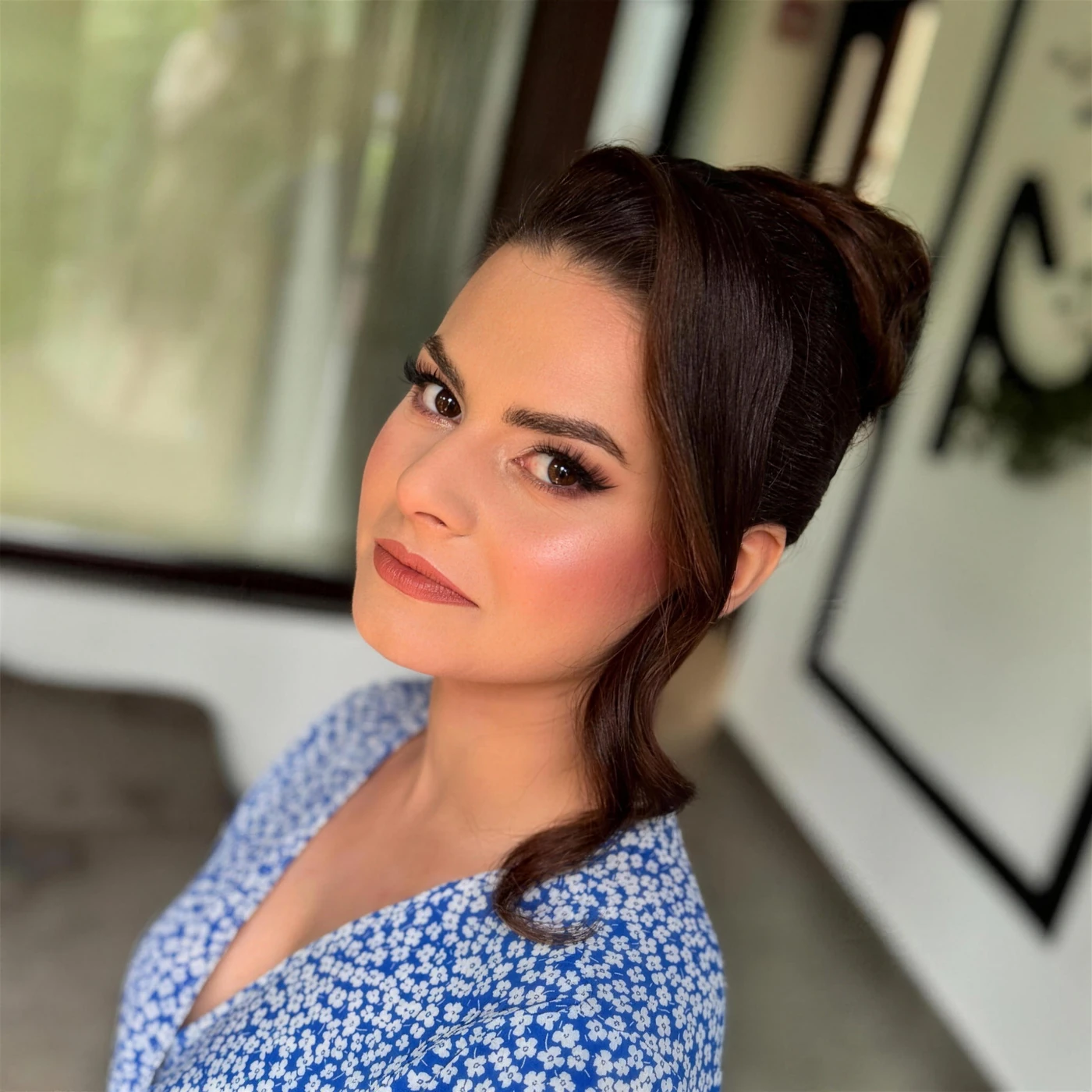 Machiaj profesional glam realizat la Prestige Beauty Salon Suceava